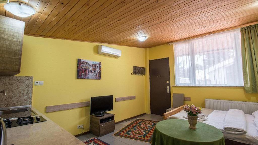 Apart-Hotel Gala In The Center Of Τυφλίδα Εξωτερικό φωτογραφία